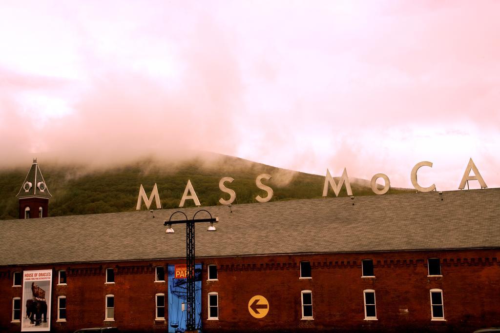 The Porches Inn At Mass Moca North Adams Kültér fotó